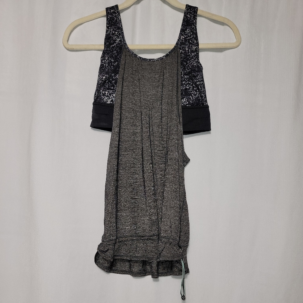 Lululemon Tank Top - Run Times - Attached Sports Bra Size 6 in Great Condition